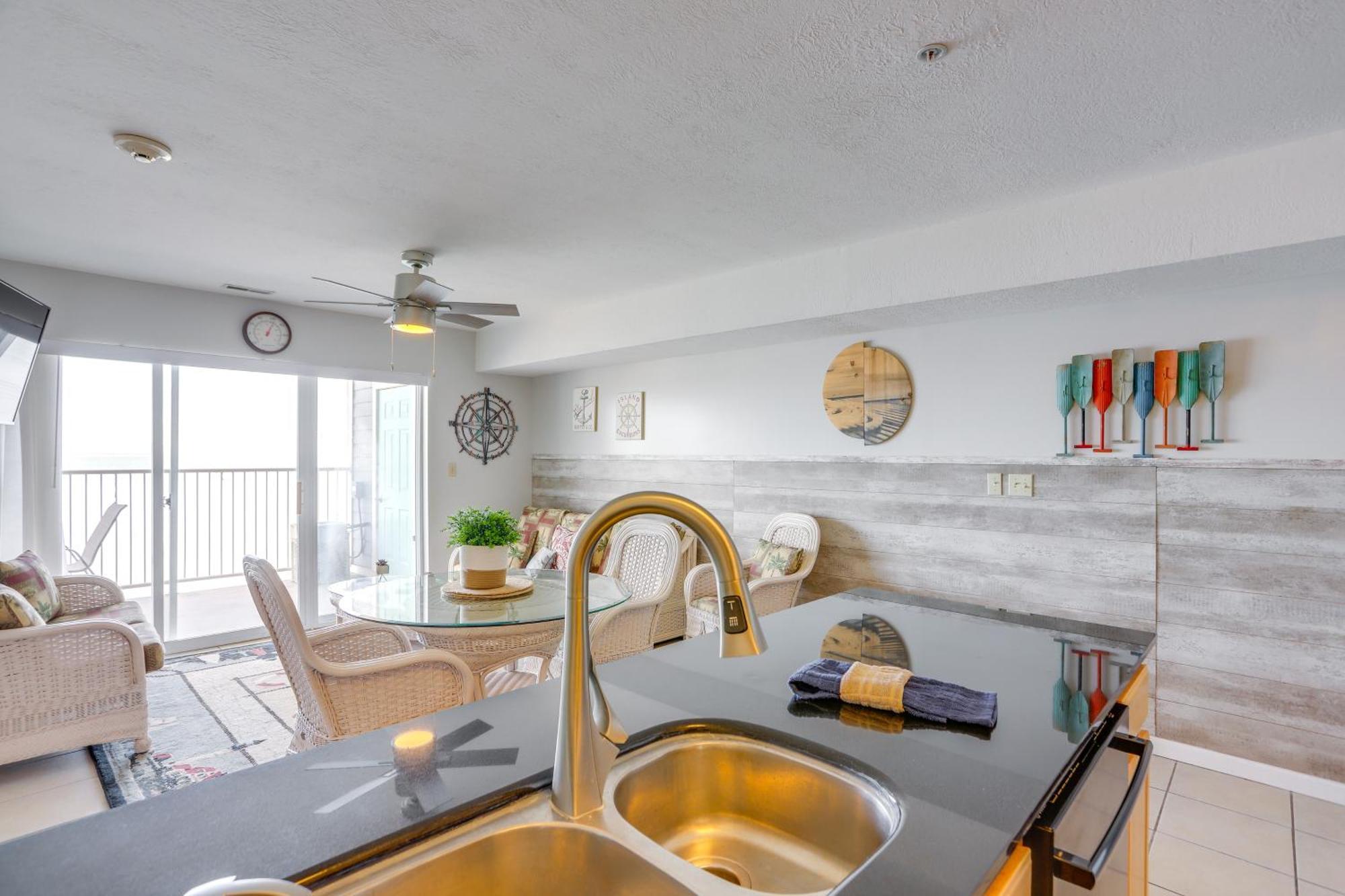 Cozy Lakefront Middle Bass Retreat With Balcony Put-in-Bay Exterior foto